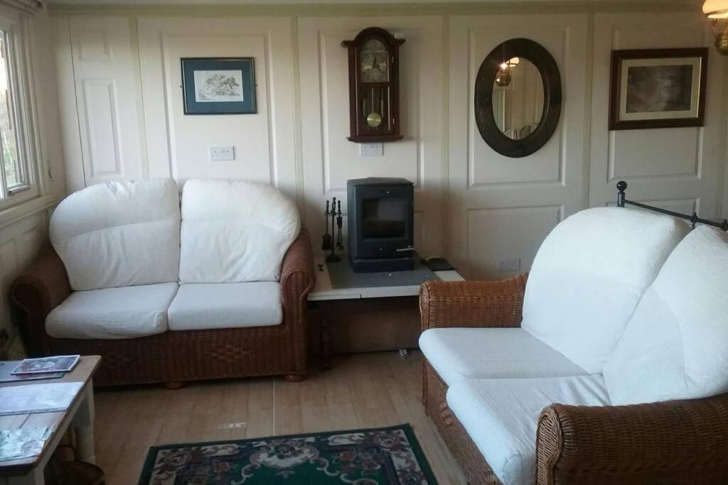 Stags View,unique Eco Cabin, Dartmoor Views Holiday home South Brent