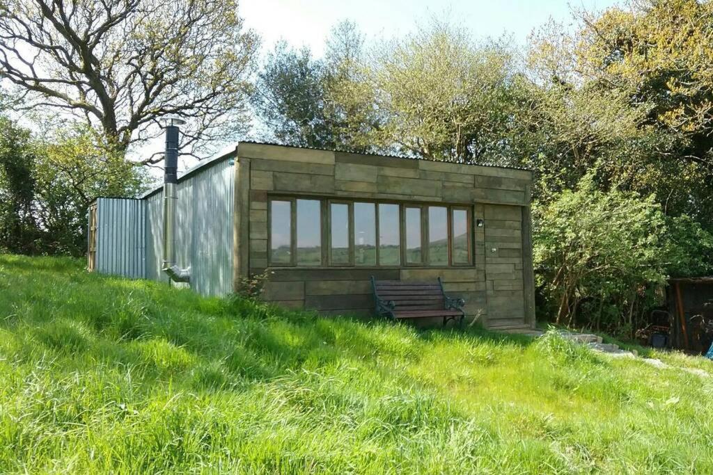 Stags View,unique Eco Cabin, Dartmoor Views * South Brent